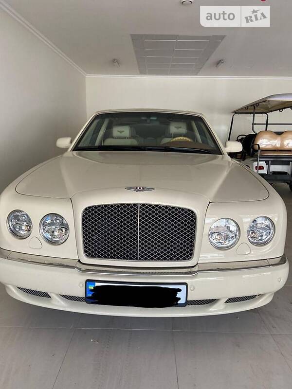 Седан Bentley Arnage