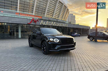 Bentley Bentayga  2021