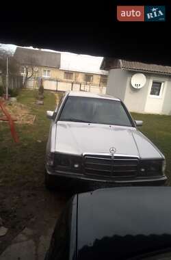 Цены Mercedes-Benz 190 Бензин