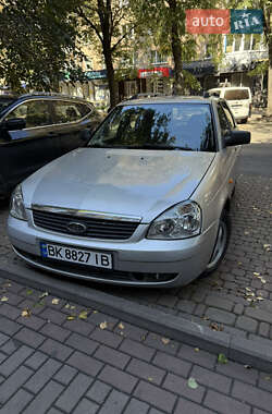 Цены ВАЗ 2171 Priora Бензин