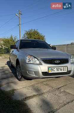 Цены ВАЗ 2172 Priora Бензин