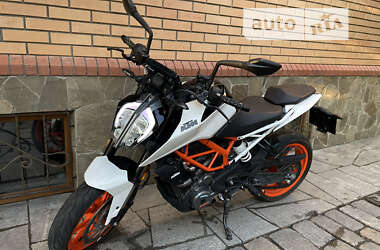 Ціни KTM 390 Duke Бензин