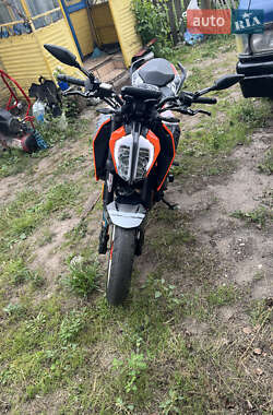 Ціни KTM 390 Duke Бензин