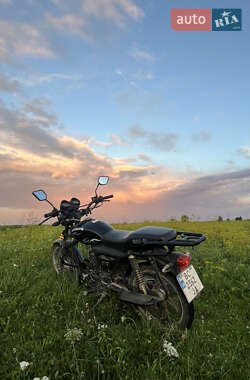 Ціни Musstang Alfa Fit MT 125-8 Бензин