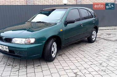 Ціни Nissan Almera Бензин