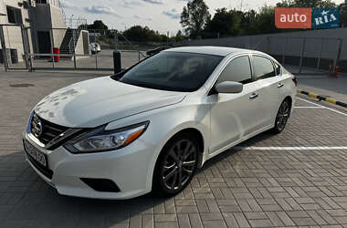 Цены Nissan Altima Бензин