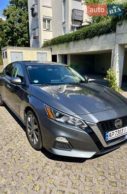 Цены Nissan Altima Бензин