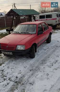 Ціни Opel Ascona Бензин