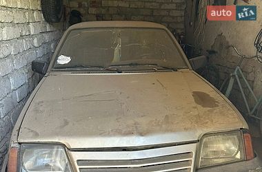 Ціни Opel Ascona Бензин