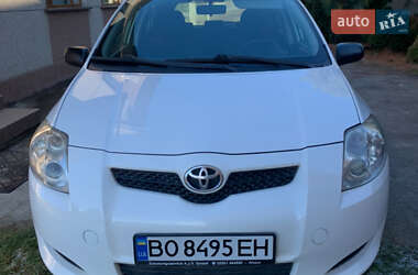 Ціни Toyota Auris Бензин