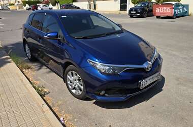 Цены Toyota Auris Бензин