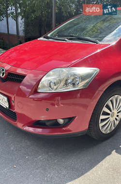 Цены Toyota Auris Бензин