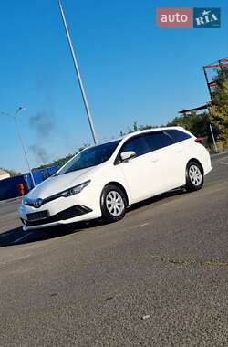 Цены Toyota Auris Бензин