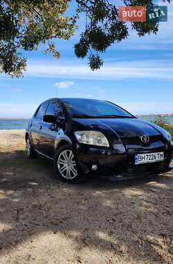 Ціни Toyota Auris Бензин