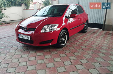 Ціни Toyota Auris Бензин