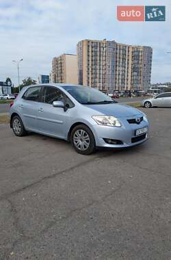 Ціни Toyota Auris Бензин