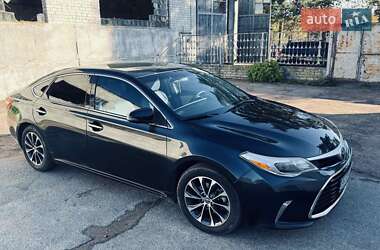 Ціни Toyota Avalon Бензин