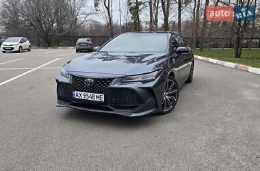 Ціни Toyota Avalon Бензин