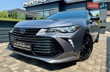 Ціни Toyota Avalon Бензин