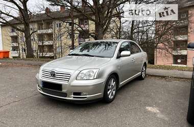 Цены Toyota Avensis Бензин