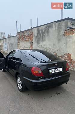 Ціни Toyota Avensis Бензин