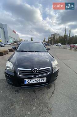 Цены Toyota Avensis Бензин