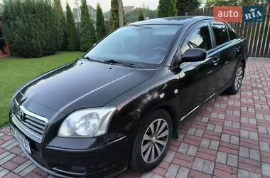 Цены Toyota Avensis Бензин