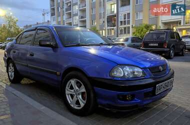 Ціни Toyota Avensis Бензин