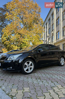 Цены Toyota Avensis Бензин