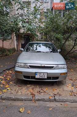 Ціни Nissan Bluebird Бензин