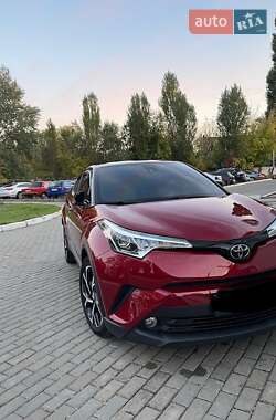 Цены Toyota C-HR Бензин