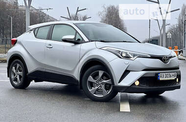 Ціни Toyota C-HR Бензин