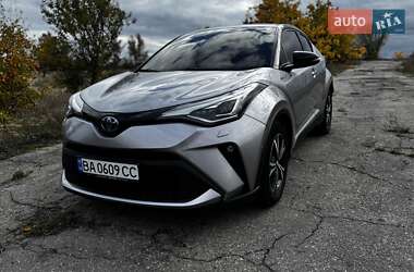 Цены Toyota C-HR Бензин