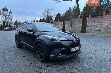 Цены Toyota C-HR Бензин