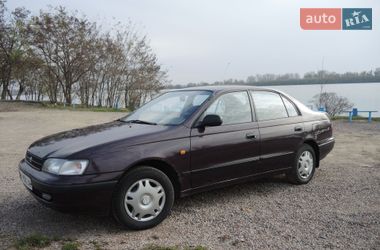Ціни Toyota Carina E Бензин