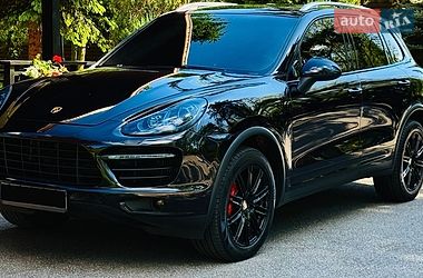 Ціни Porsche Cayenne Бензин
