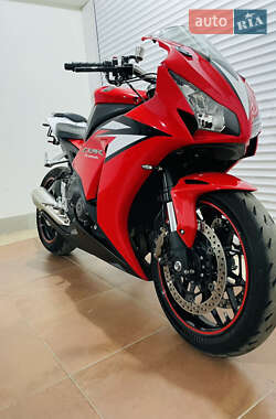 Ціни Honda CBR 1000RR Бензин