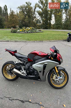 Цены Honda CBR 1000RR Бензин