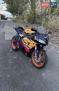Ціни Honda CBR 1000RR Бензин