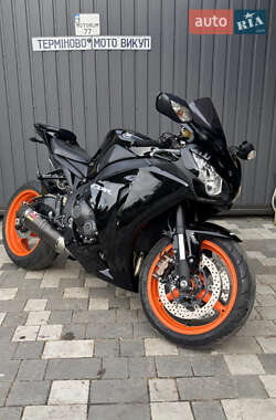 Цены Honda CBR 1000RR Бензин