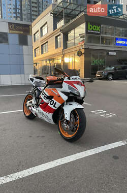 Ціни Honda CBR 1000RR Бензин
