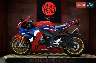 Цены Honda CBR 1000RR Бензин