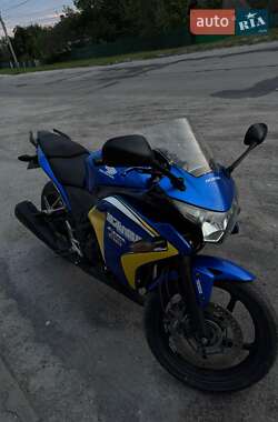 Ціни Honda CBR 250R Бензин