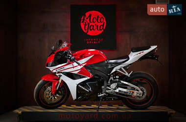 Ціни Honda CBR 600RR Бензин