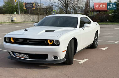Ціни Dodge Challenger Бензин