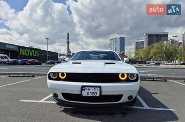 Ціни Dodge Challenger Бензин