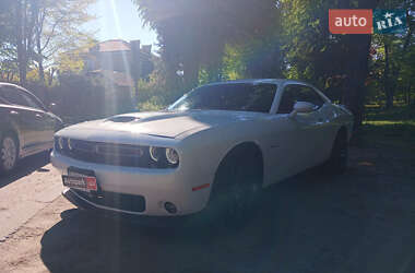 Ціни Dodge Challenger Бензин