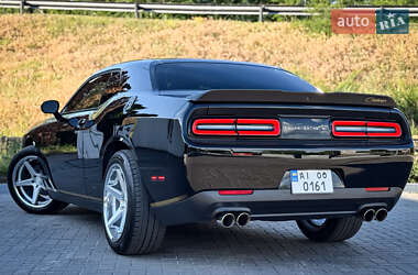 Ціни Dodge Challenger Бензин
