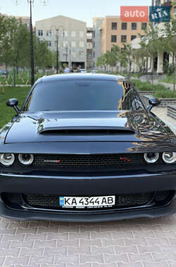 Ціни Dodge Challenger Бензин