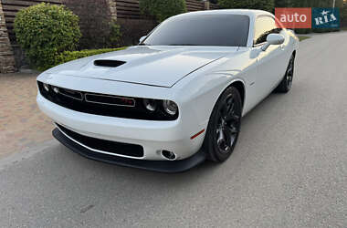 Ціни Dodge Challenger Бензин